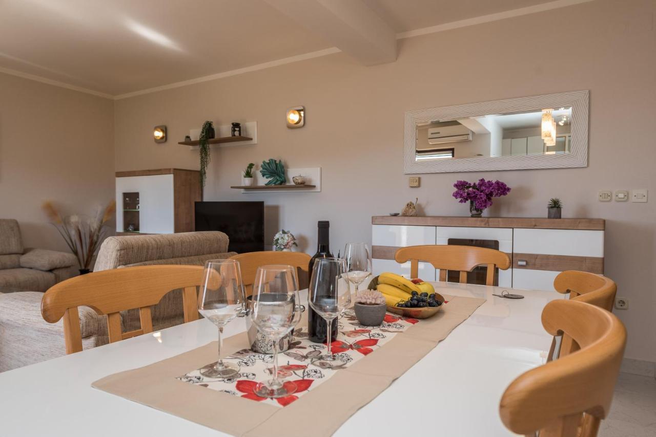 Stedi Apartment Lukoran Eksteriør billede