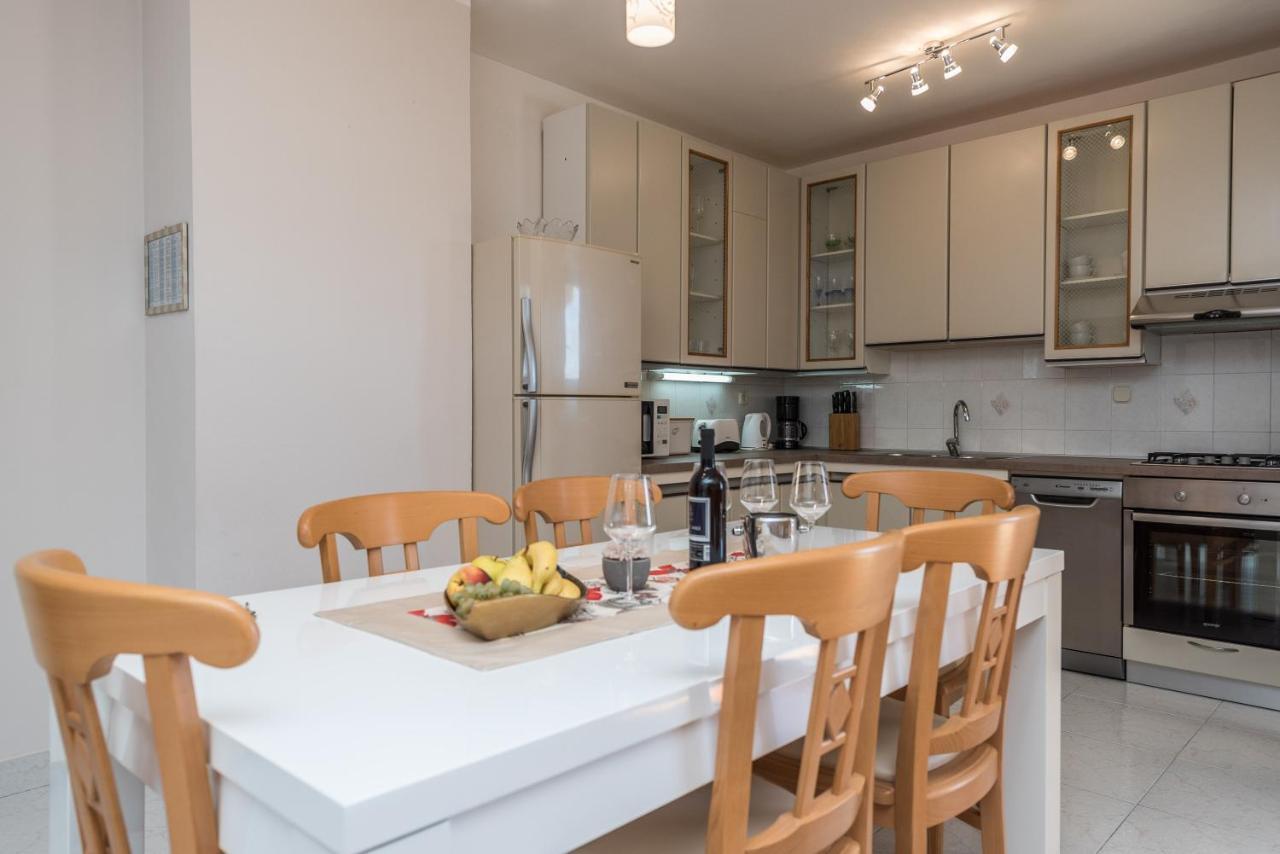 Stedi Apartment Lukoran Eksteriør billede