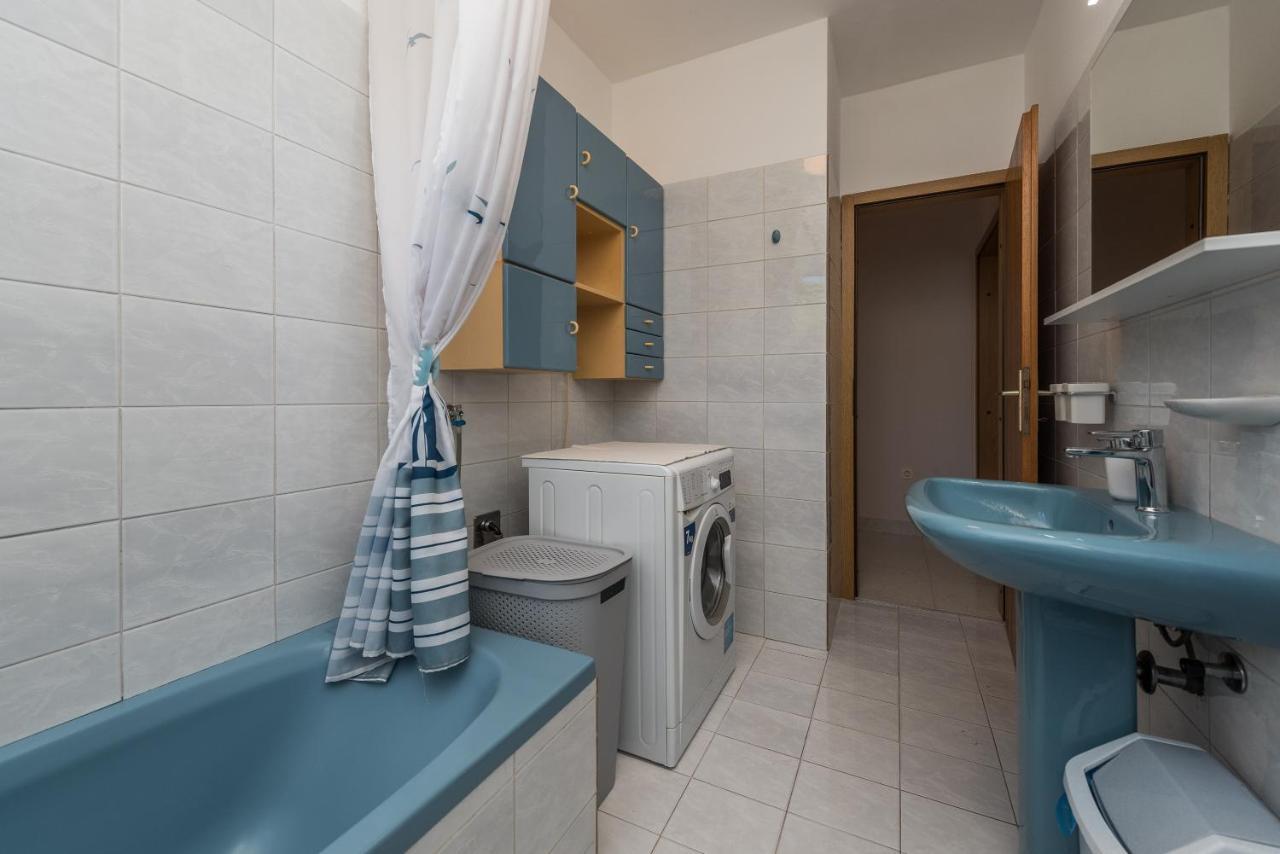 Stedi Apartment Lukoran Eksteriør billede