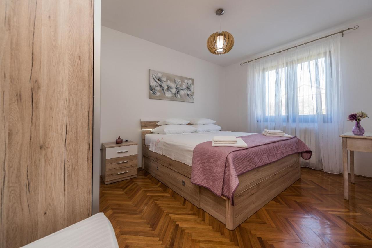 Stedi Apartment Lukoran Eksteriør billede